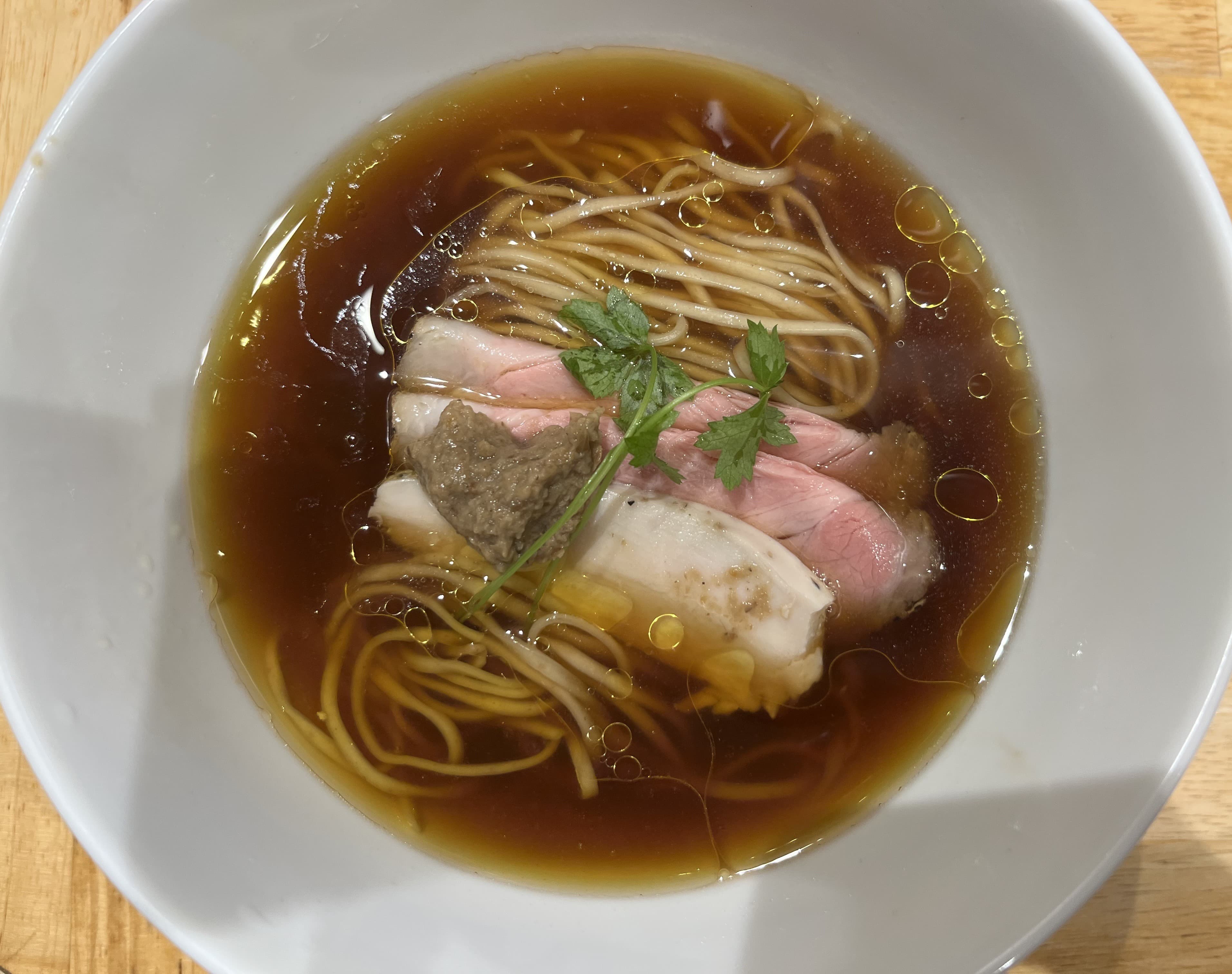 「麺家 獅子丸」 - 洋の要素を織り込んだ創作ラーメン、名古屋が誇る実力派の一杯